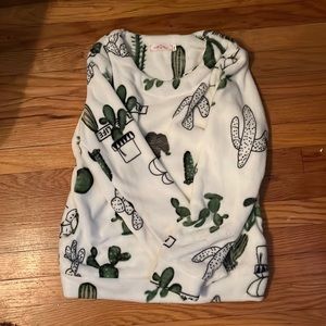 Cute Fluffy Cactus Sweater!
